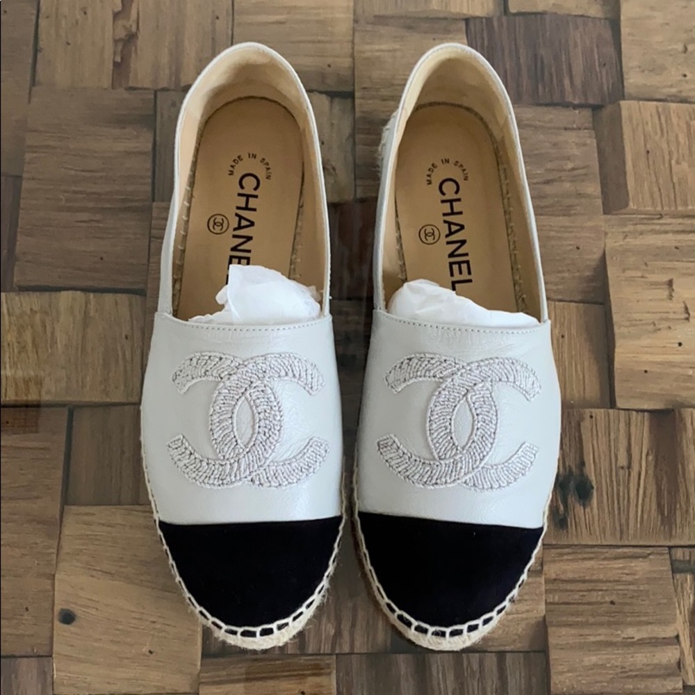 CHANEL espadrilles